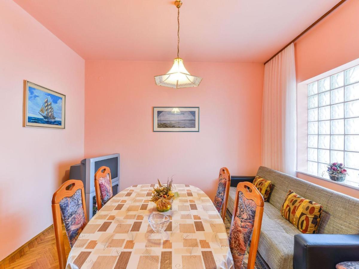 Apartments In House Liveric, In Vir At The Beach Экстерьер фото